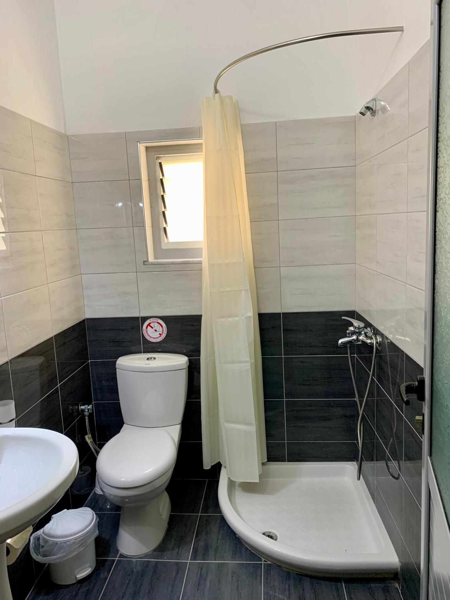 Hotel Piazza Saranda Zewnętrze zdjęcie
